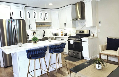 La Presa House | Gillespie Dr 2BR 1BA Unit A | Near Downtown SD