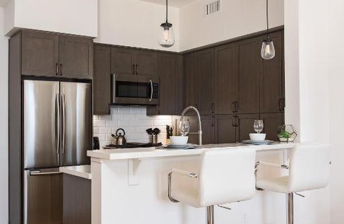 Pacific - Edison Apartment | Glendale High Fashion 2BR