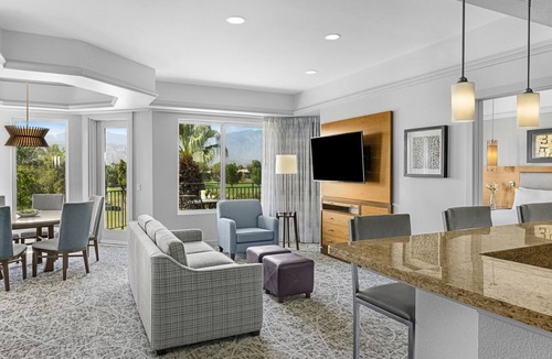 Palm Desert Resort | Going to Coachella? stay here in suite, 2 bedroom that sleep 8 shuttle bus route