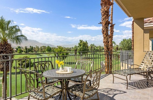 Palm Desert Resort | Going to Coachella? stay here in suite, 2 bedroom that sleep 8 shuttle bus route