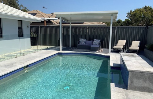 Burleigh Waters House | Gold Coast hotspot, close to beach