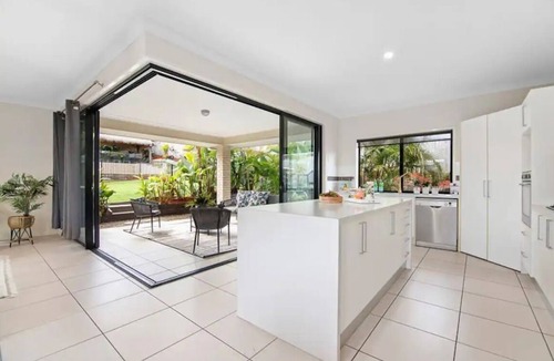 Pacific Pines House | Gold Coast Luxury Stay