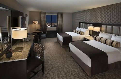Sunrise Manor Hotel | Gold Tower Premier Doubles at Golden Nugget Las Vegas, Pools, Nightlife!