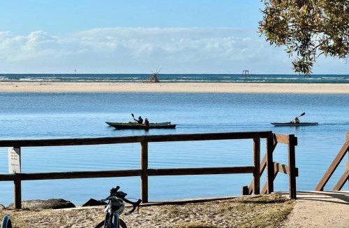 Golden Beach House | Golden Sand Bars - Family Beach Escape