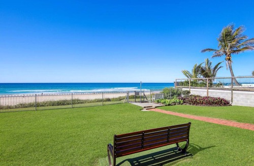 Mermaid Beach Apartment | Golden Sands of Mermaid Beach