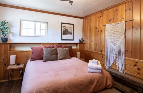 June Lake House | Golden Trout Two-Bedroom Suite (Unit 5) at Lake Front Cabins