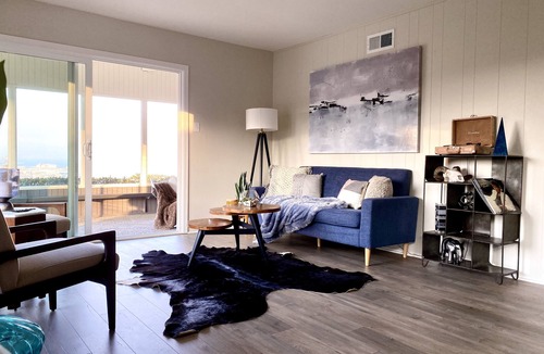 Millbrae House | GORGEOUS 2.5 MILLION DOLLAR HOME ON A HILL - 3 Bed, 2 Bath - 20 mins to SF