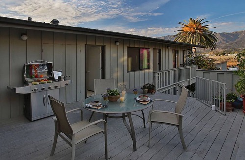 Carpinteria House | Gorgeous Beach House in a Private Cove