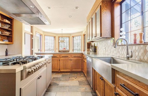 Angwin House | Gorgeous Napa estate 15 mins to St Helena surrounded by vineyards. Permit 138485