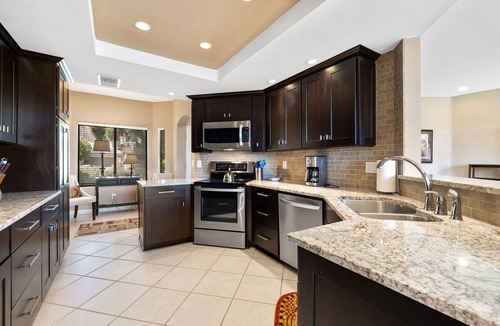 La Quinta Condo | Gorgeous PGA West Condo with Lake Views