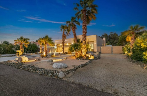 Desert Hot Springs House | Gorgeous Tranquil Desert Retreat