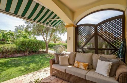 Estombar Apartment | Gramacho Golf Bungalow private garden and terrace shared pool