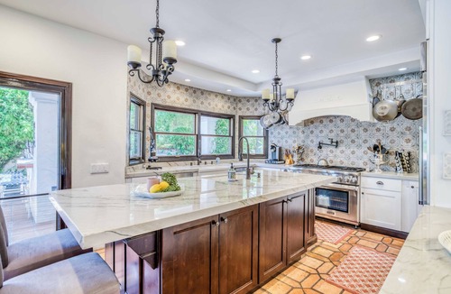 The Mesa House | Grand pet-friendly tennis estate in The Mesa, 360-views in South Palm Springs