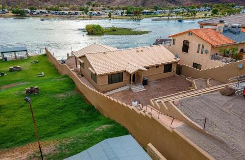 Big River House | Grand Sand Riverfront, private beach & boat dock