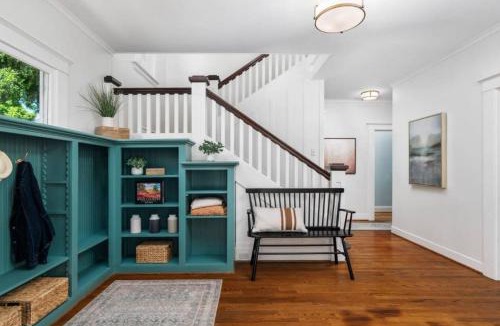 Lodi House | Grape Escape Inn & Suites