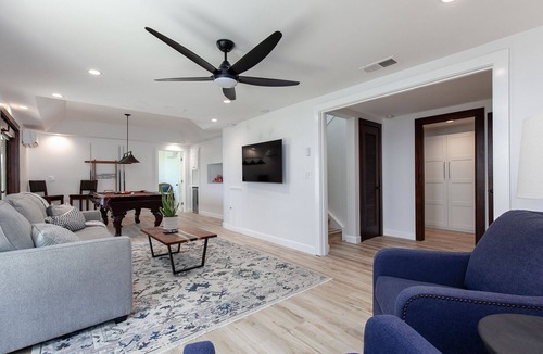Sunset Cliffs House | Great Family Home for the Holiday! in Sunset Cliffs NOW W/AC & HEATED POOL!