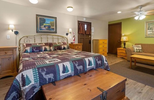 The Village Cottage | Grey Fox Studio Pet Friendly Adjacent to Cottage 1