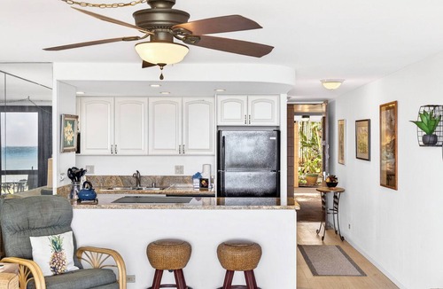 Honokowai Condo | Ground floor! Swim with the turtles! Book now!