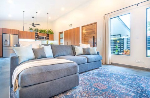 Ballena House | Guanacaste house in downtown Uvita