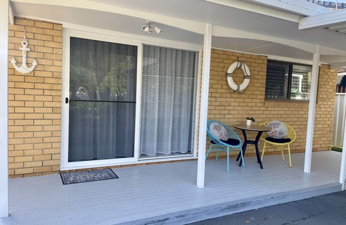 Paradise Point Villa | Guest House, Entire 3 Bedroom Pet friendly Villa