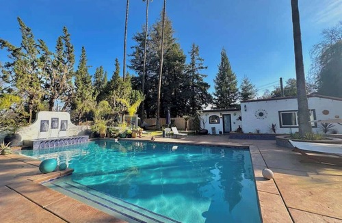 Visalia House | Guest House in Visalia Poolside Casita