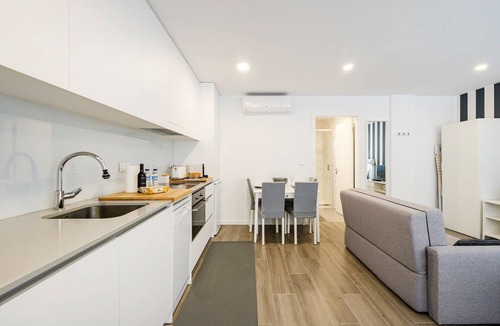 Vera Cruz Apartment | GuestReady – Canal charm & city comfort