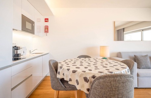 Santiago Apartment | GuestReady - Golden sea view retreat