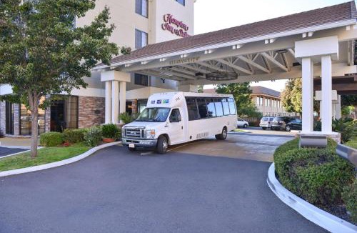 Burlingame Hotel | Hampton Inn & Suites San Francisco-Burlingame-Airport South