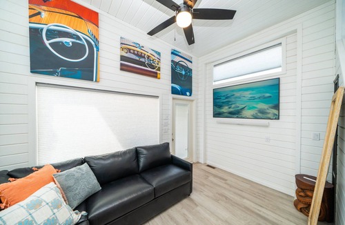 Parker Strip House | Hang Up and Hang Out, at Roadrunner Resort