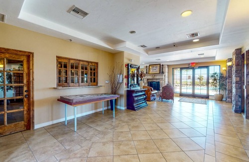Havasu Lake House | Havasu Lake Home - Access to Pool, Hot Tub & Clubhouse with Pool Table & Gym