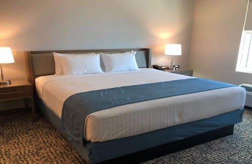 Havasu Lake Hotel | Havasu Landing Resort & Casino