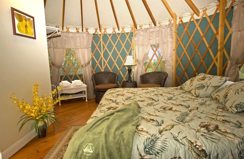 Kapaau Hotel | Hawaii Island Retreat