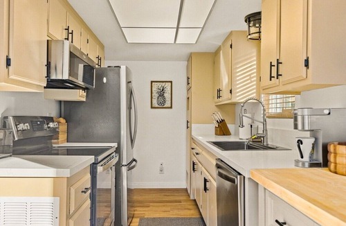 Evergreen Estates Cabin | Heart of Big Bear | HotTub | Pet Friendly | WIFI