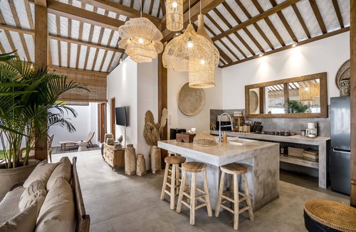 Seminyak Villa | Heaven 5 BR Pool Villa Seminyak near the beach
