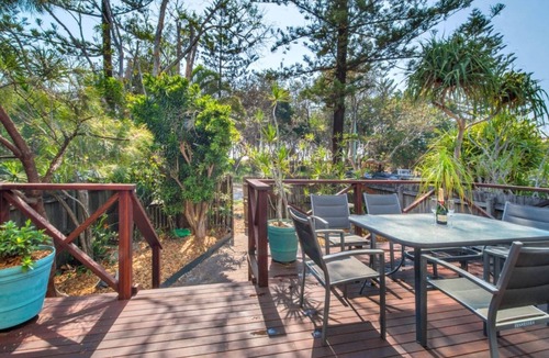 South Golden Beach House | HENNESSEA - Unique Beachfront
