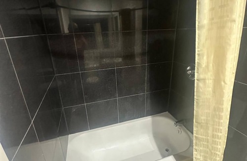 Westmont Hotel | Heritage Inn