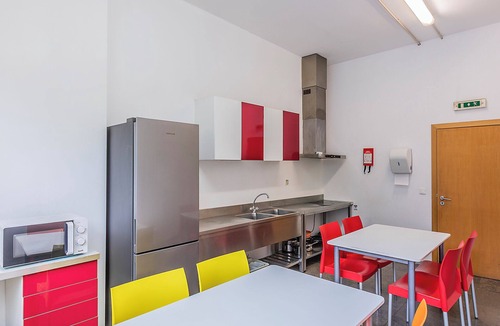 Espinho Hostel | HI Espinho - Pousada de Juventude - Hostel