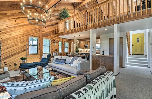 Arnold Cottage | Hike, Fish, & Relax: Family Arnold Cabin