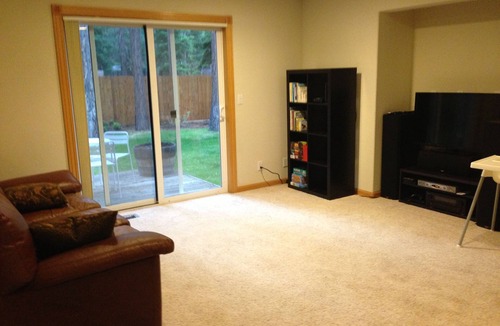 Montgomery Estates House | Hikers Delight And Mountain Fun For You and Your Family!