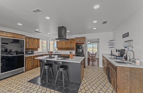Wickenburg House | Hillside Oasis private estate , Golf course VIEW