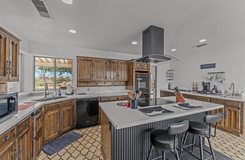 Wickenburg House | Hillside Oasis private estate , Golf course VIEW