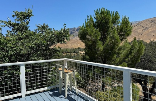 Kernville House | Hilltop Kern River Nest Retreat - 3 separate units 4 bdrms Perfect for a Group