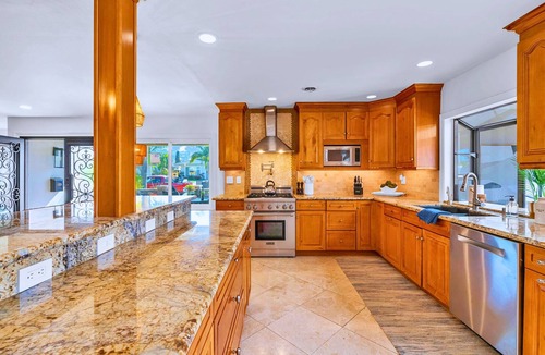 Allied Gardens House | Hilltop | Pool, Fire Pit, King Bed & Views!