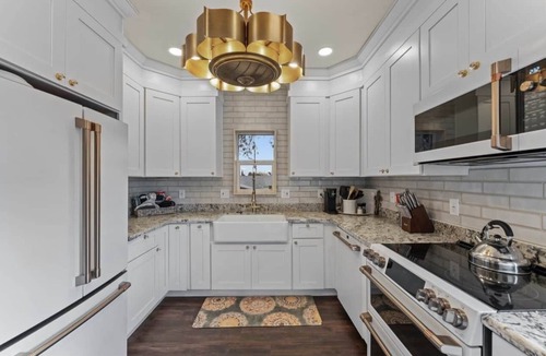 Collins House | Historic Charm, modern luxury,walk to downtown
