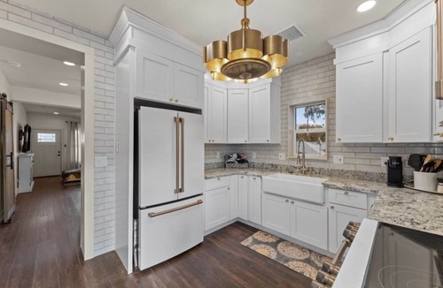 Collins House | Historic Charm, modern luxury,walk to downtown