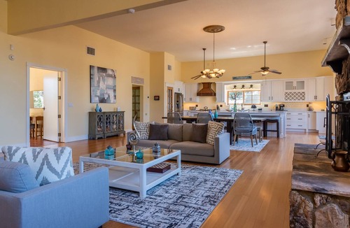 Paso Robles House | Historic Hacienda + Spa + Pizza Oven | Paso Robles | Union Road Schoolhouse