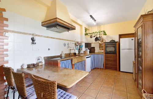 Silves House | Holiday Home 'Casa Rústica' with Pool and Wi-Fi