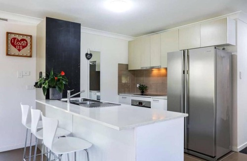 Ashmore House | Holiday homes in Gold Coast, Australia