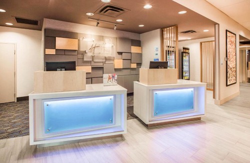 Blythe Hotel | Holiday Inn Express & Suites Blythe by IHG