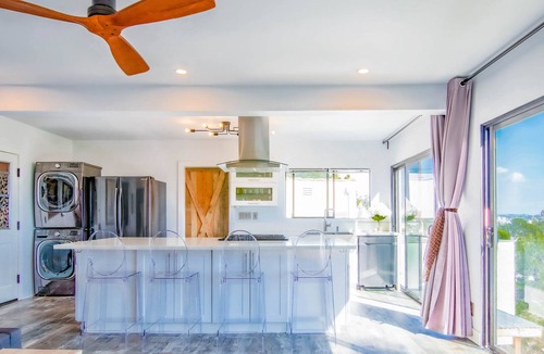 Hollywood Hills House | Hollywood Hills Iconic City Skyline Views!